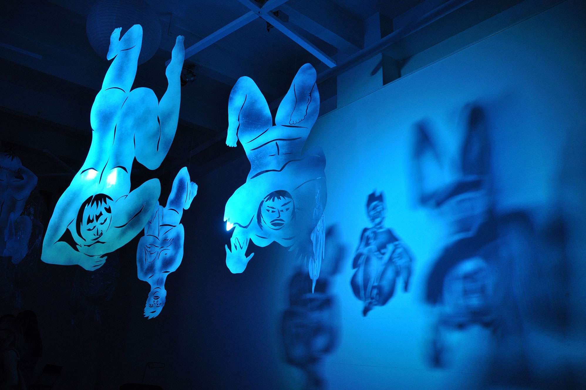 Installation "Les Pantins" à la Galerie l'Aiguillage en 2012